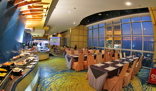 thuong-thuc-buffet-tai-baiyoke-sky-tour-thai-lan-5-ngay